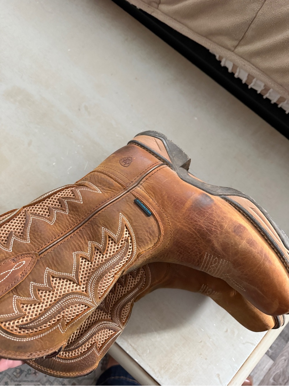 Ariat  Vent TEk waterproof Tan Leather Western Heeled Boots 8.5 - Picture 2 of 5